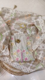 Ivory Grace Jaamdani Suit - Image 3