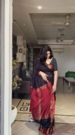 Mul Cotton Black and Red Border Saree - Image 3